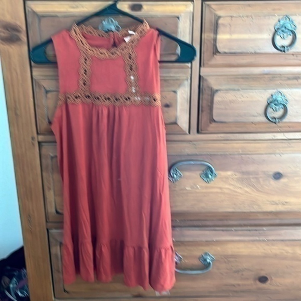 Hem & Thread Women’s Rust Tunic Top With Lace Size Small NWT